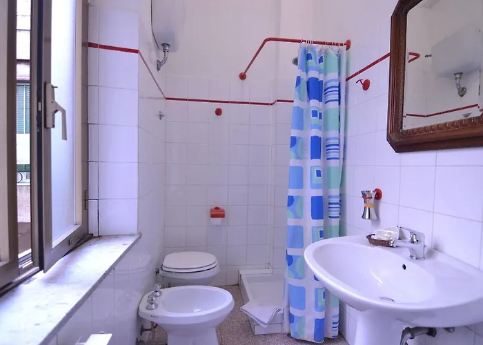 Otel Capri 2*